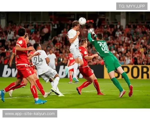 弗赖堡定位球控场威胁显著 但运动战创造力有待提升